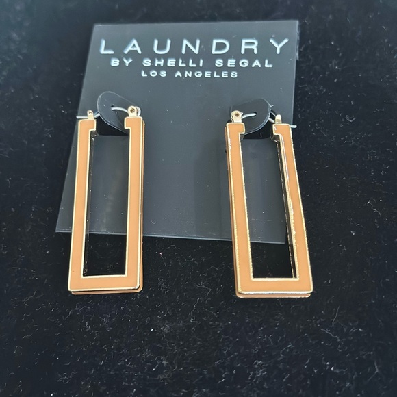 LAUNDRY BY SHELLI SEGAL‎ Rectangle Enamel Hoop Earrings NWT - Picture 8 of 8